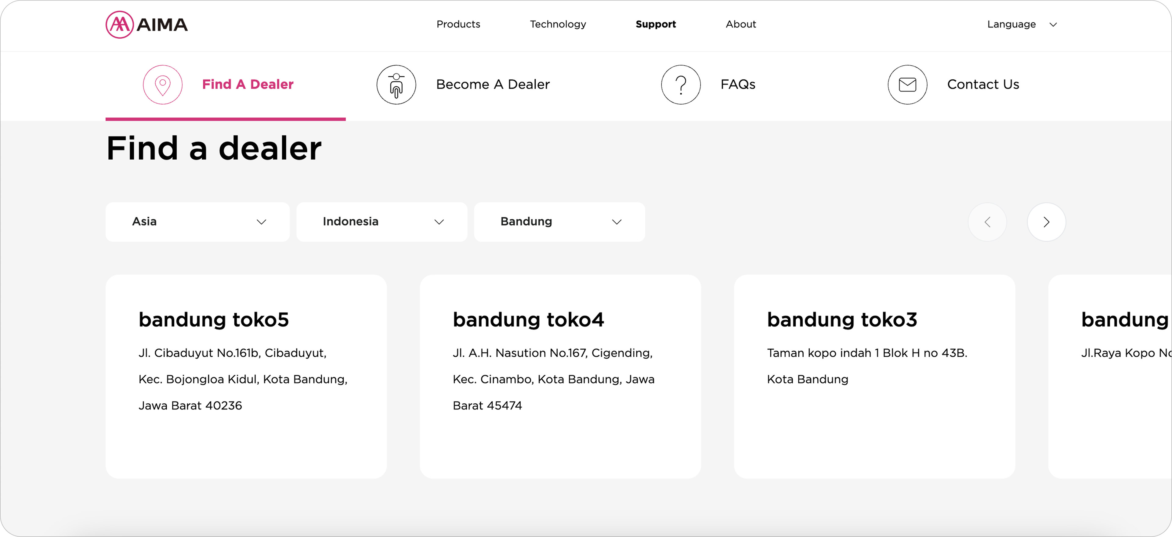 The ”Find a Dealer” form, designed to drive online-to-offline traffic through a location-based search interface